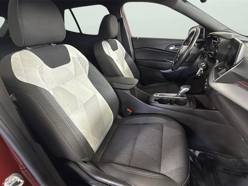 Certified 2024 Chevrolet Trax RS w/ Driver Confidence Package image 47