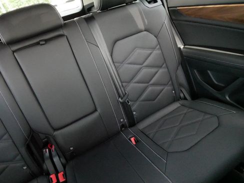Certified 2026 Volkswagen Atlas SE AWD/4WD image 14
