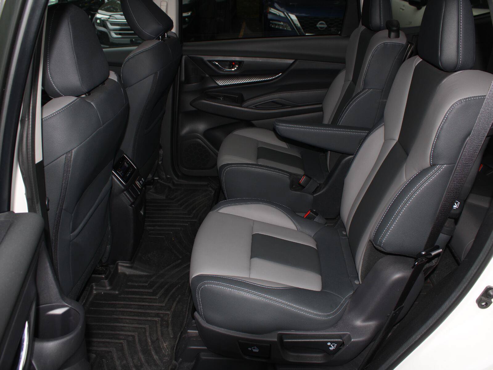 Used 2022 Subaru Ascent Onyx Edition AWD/4WD image 18