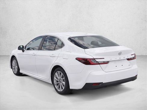Used 2023 Toyota Camry LE FWD image 24