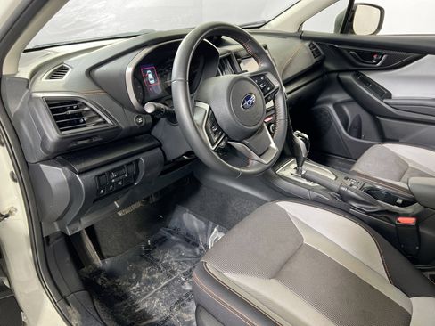 Used 2023 Subaru Crosstrek 2.0i Premium image 9