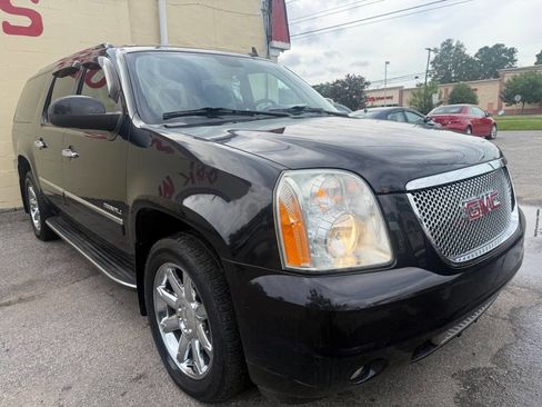 Used 2012 GMC Yukon XL Denali image 2