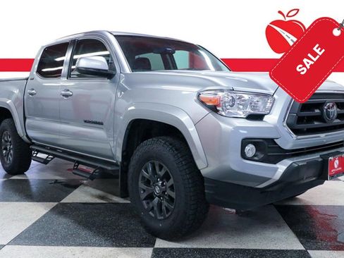 Used 2022 Toyota Tacoma SR5 RWD image 1