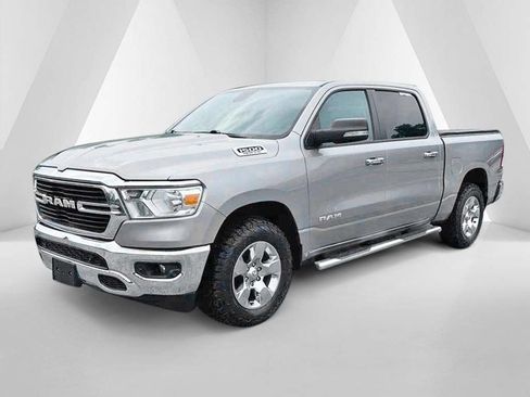 Used 2020 RAM 1500 Big Horn AWD/4WD image 3