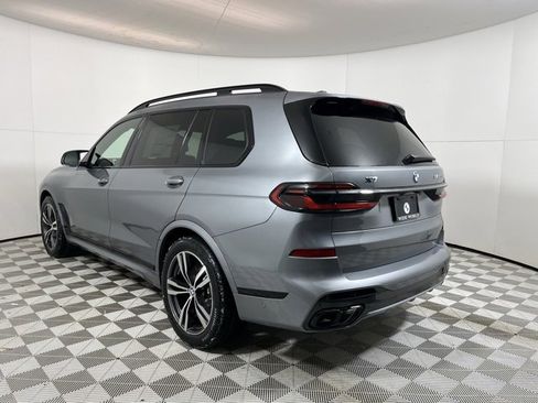 New 2026 BMW X7 M60i image 5