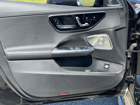 New 2025 Mercedes-Benz C 300 4MATIC Sedan image 16