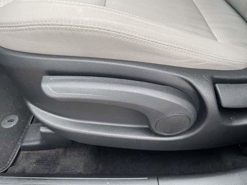 Used 2021 Kia Sportage LX image 16