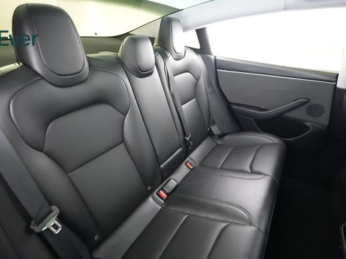Used 2025 Tesla Model 3 RWD image 5