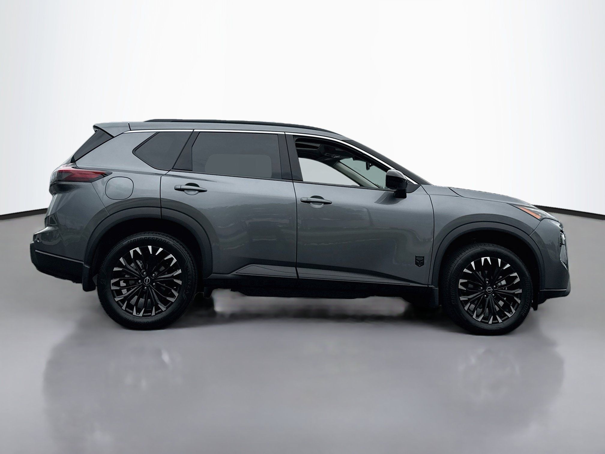 Used 2026 Nissan Rogue Dark Armor AWD/4WD image 8