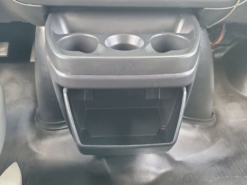 Used 2016 GMC Savana 3500 LS image 13