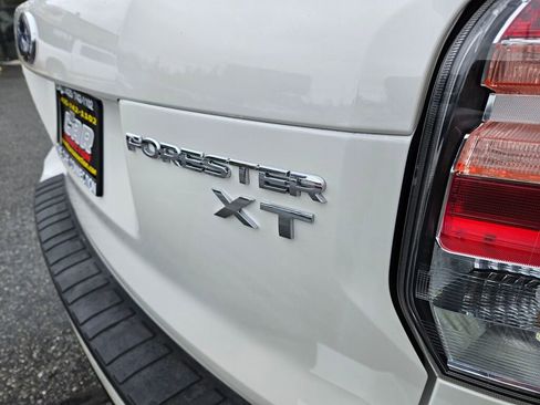 Used 2018 Subaru Forester 2.0XT Touring AWD/4WD image 11