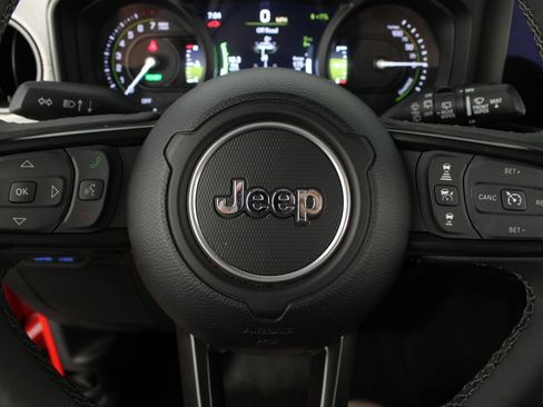 Used 2025 Jeep Wrangler Unlimited Sport S 4xe AWD/4WD image 12