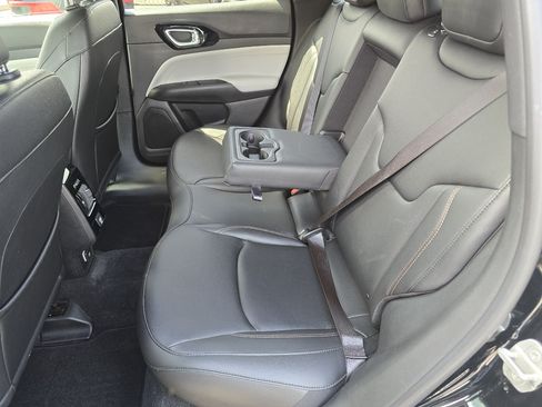 Used 2024 Jeep Compass Limited AWD/4WD image 29
