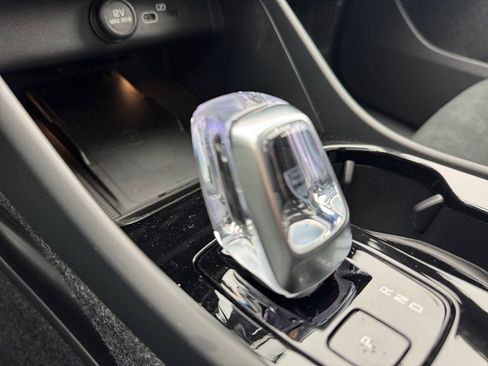 New 2026 Volvo EX40 Ultra AWD/4WD image 17