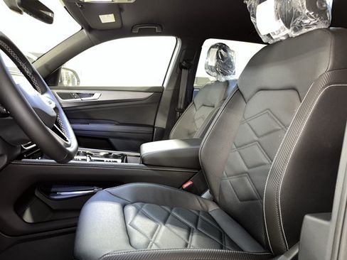 New 2026 Volkswagen Atlas Cross Sport SE AWD/4WD image 13