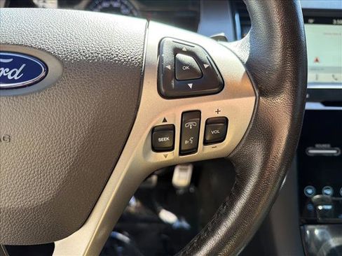 Used 2018 Ford Taurus SHO AWD/4WD image 16