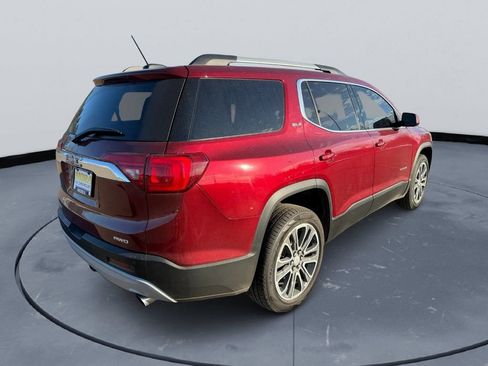 Used 2017 GMC Acadia SLE image 3