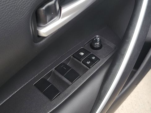 Used 2024 Toyota Corolla SE image 16