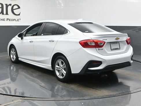 Used 2017 Chevrolet Cruze LT w/ Sun And Sound Package image 32