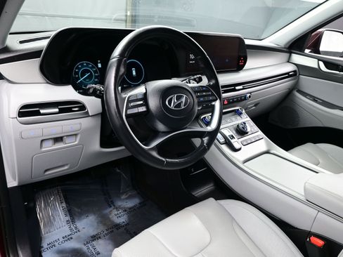 Used 2023 Hyundai Palisade SEL w/ Premium Package image 13
