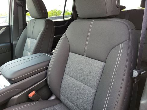 New 2026 GMC Acadia Elevation image 14