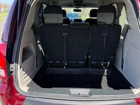 Used 2017 Dodge Grand Caravan SE w/ Power Window Group image 19