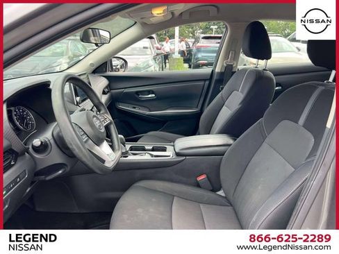 Certified 2023 Nissan Sentra SV FWD image 15