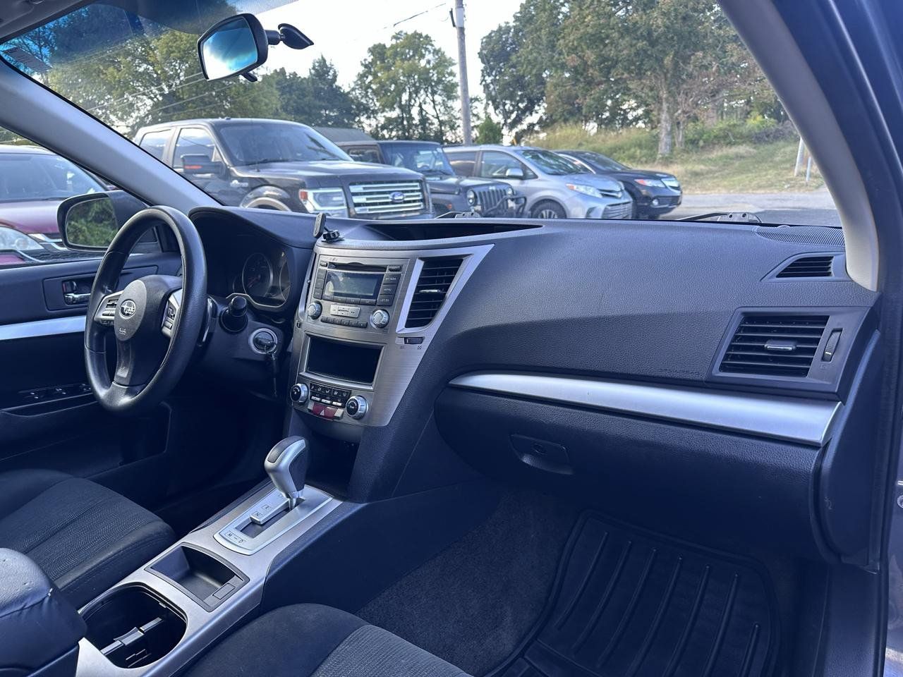 Used 2014 Subaru Outback 2.5i AWD/4WD image 25