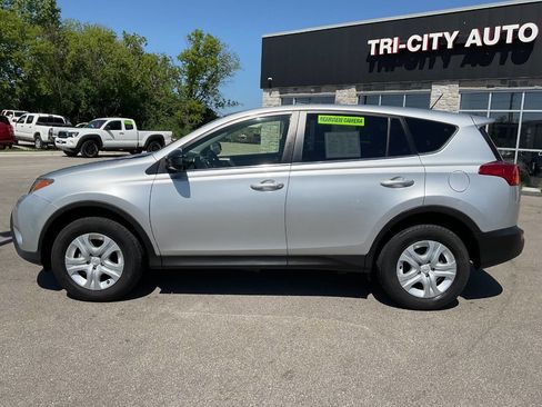 Used 2014 Toyota RAV4 LE FWD image 3