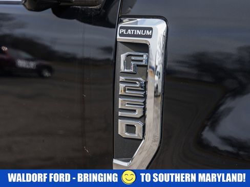 Used 2018 Ford F250 Platinum w/ Platinum Ultimate Package image 16