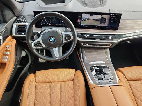 Certified 2024 BMW X7 xDrive40i w/ M Sport Package AWD/4WD image 11