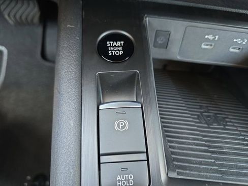 New 2026 Nissan Kicks SV FWD image 28