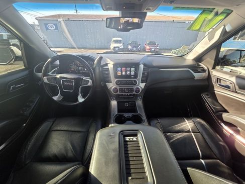 Used 2017 GMC Yukon SLT w/ Premium Edition image 13
