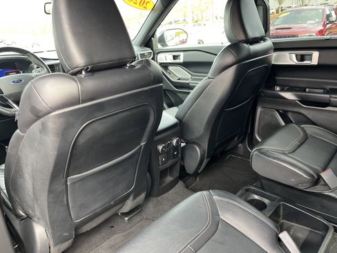 Used 2020 Ford Explorer ST w/ Premium Technology Package image 20