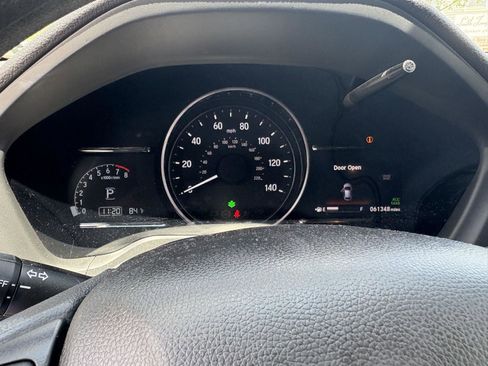 Used 2022 Honda HR-V EX image 13