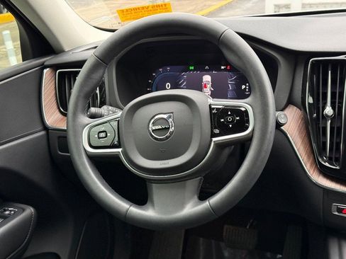 Certified 2023 Volvo XC60 B5 Plus w/ Climate Package image 13