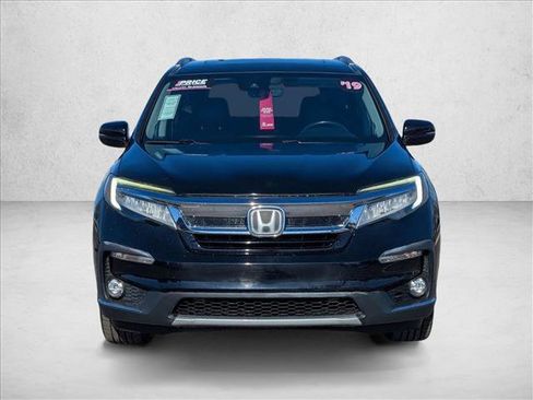 Used 2019 Honda Pilot Touring image 2