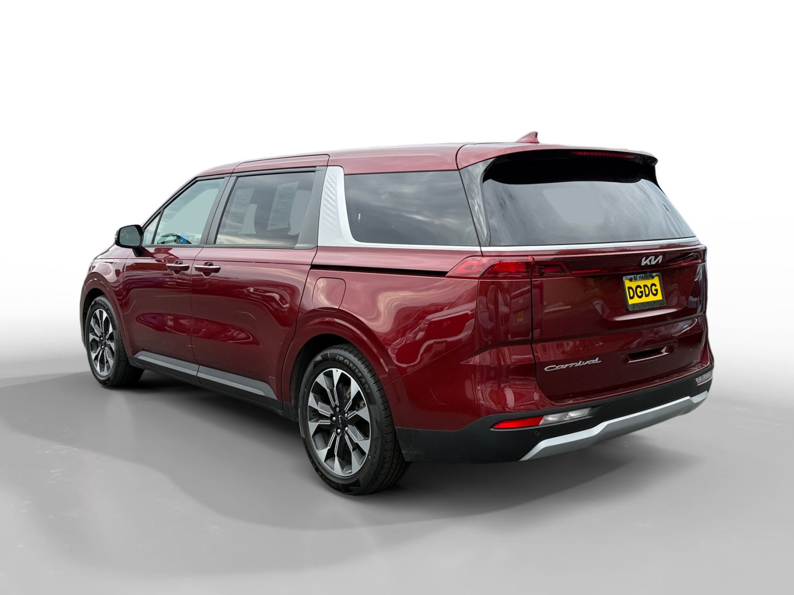 Used 2022 Kia Carnival EX FWD image 3