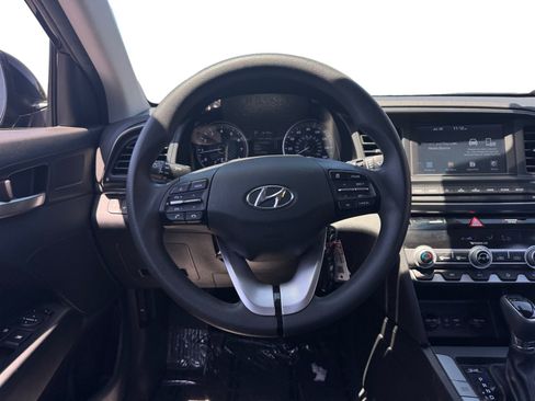 Used 2020 Hyundai Elantra SEL w/ Cargo Package (C1) FWD image 12