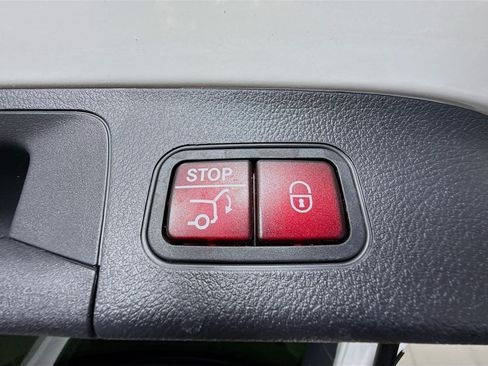 Used 2022 Mercedes-Benz GLA 250 4MATIC image 41