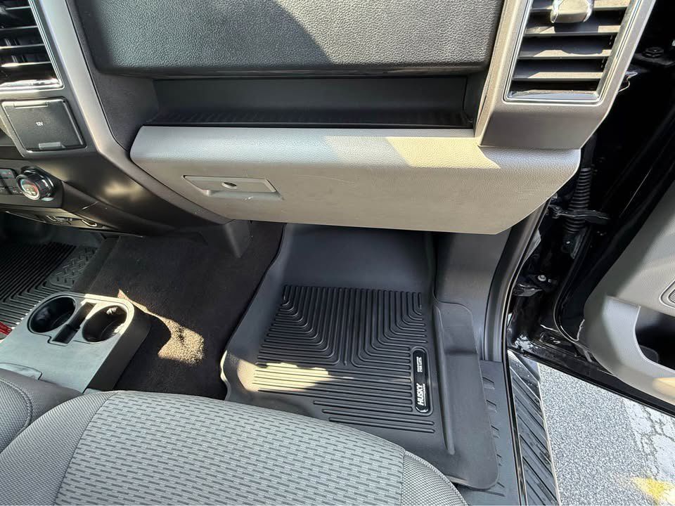 Used 2020 Ford F150 XLT w/ Equipment Group 302A Luxury RWD image 2