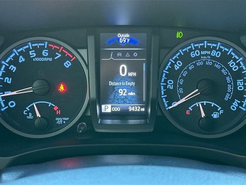 Used 2023 Toyota Tacoma TRD Sport image 23