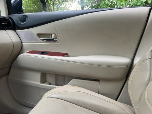 Used 2010 Lexus RX 350 2WD image 8