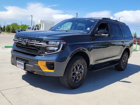 Used 2025 Ford Expedition Tremor AWD/4WD image 4