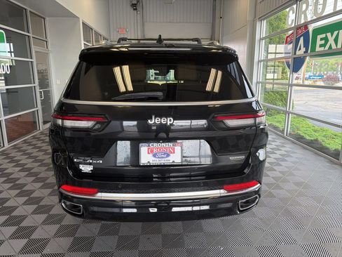 Used 2021 Jeep Grand Cherokee L Summit w/ Luxury Tech Group V AWD/4WD image 5
