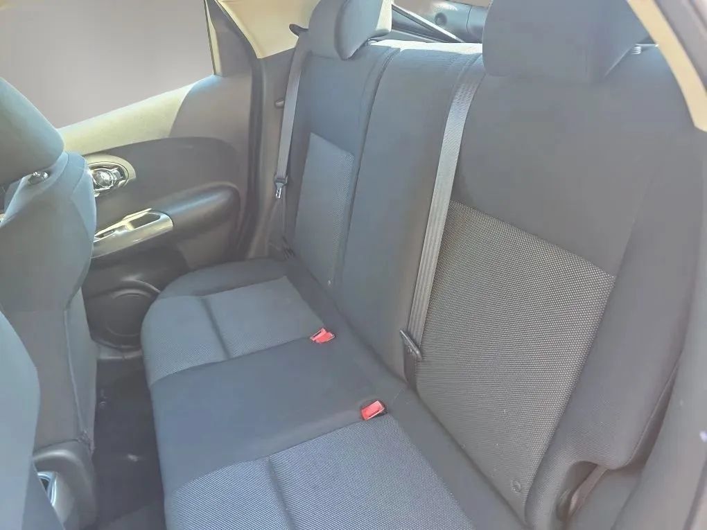 Used 2012 Nissan Juke S FWD image 27