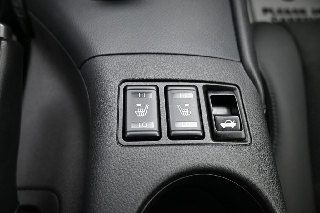 Used 2025 Nissan Z Performance w/ Floor Mat Package RWD image 23