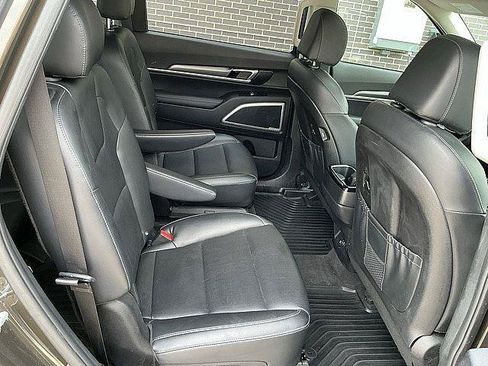 Used 2022 Kia Telluride S AWD/4WD image 22