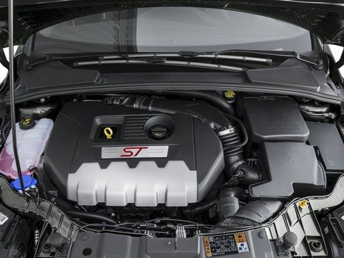 Used 2017 Ford Focus ST image 14