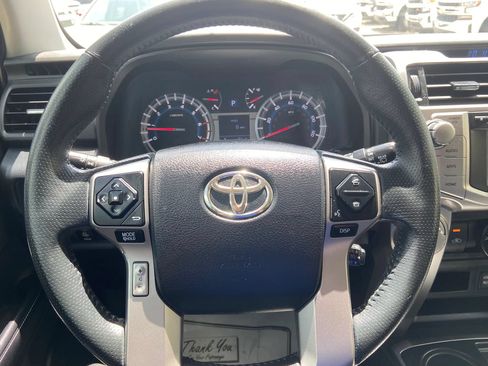 Used 2016 Toyota 4Runner SR5 Premium RWD image 10